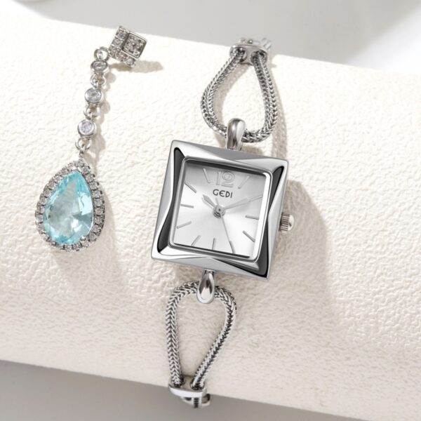 High-grade Simple Small Square Plate Alloy Bracelet Watch Antique Style - Image 10