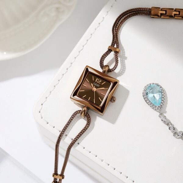 High-grade Simple Small Square Plate Alloy Bracelet Watch Antique Style - Image 2