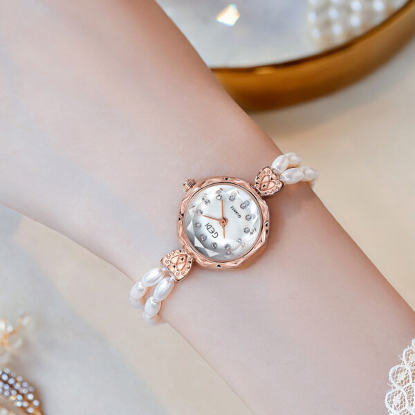 Women's Niche Creative And Slightly Luxury Pearls Strap Watch - Image 5